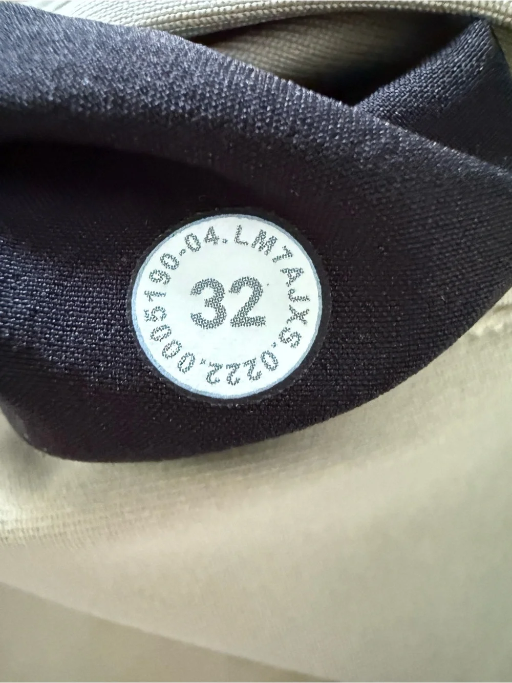 LULULEMON Commission Classic-Fit Short 7” *Warpstreme Men’s sz 32 in Khaki/Tan - Picture 10 of 10